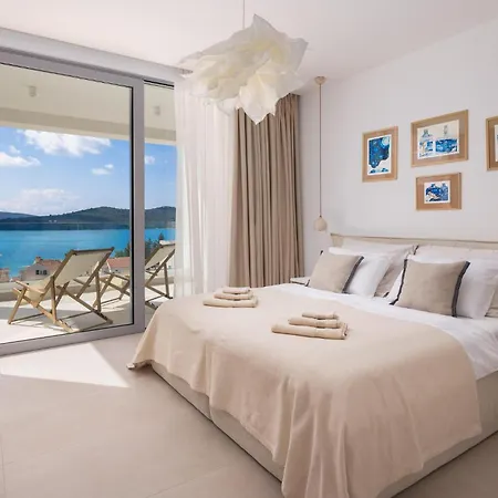 Luxurious In Šibenik